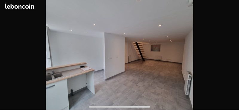 Maison à louer, 64m², Cozes