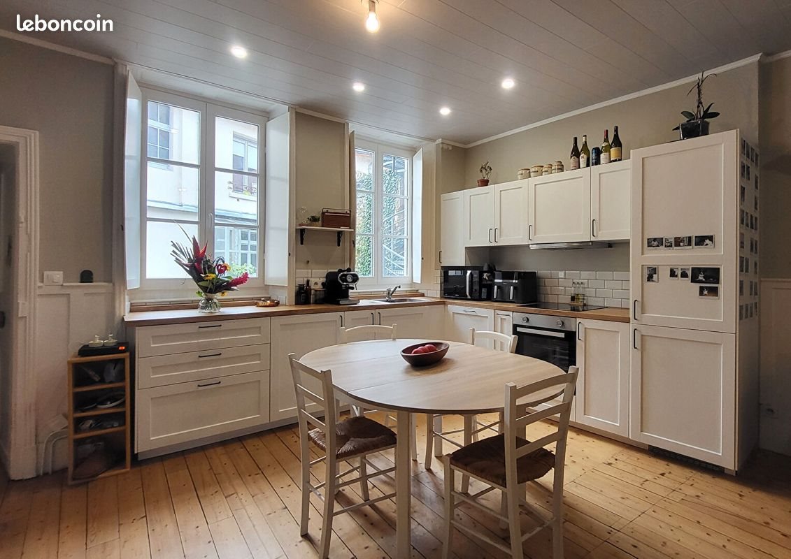 Appartement à vendre, 69m², Lons-le-Saunier