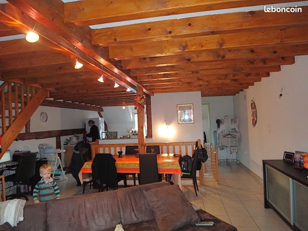 Appartement à louer, 84m², Fontaine