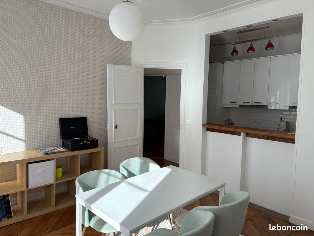 Appartement à louer, 56m², Paris 18ème