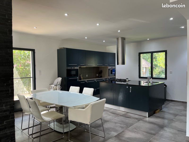 Maison à louer, 150m², Puget-sur-Argens