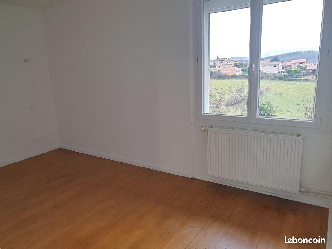 Appartement à louer, 67m², Lissieu
