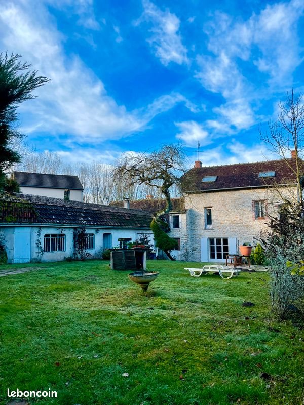 Maison à louer, 130m², Saint-Bonnet-Tronçais
