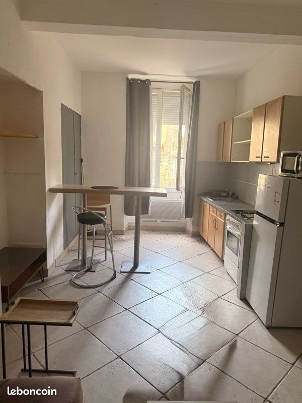 Appartement à louer, 30m², Aramon