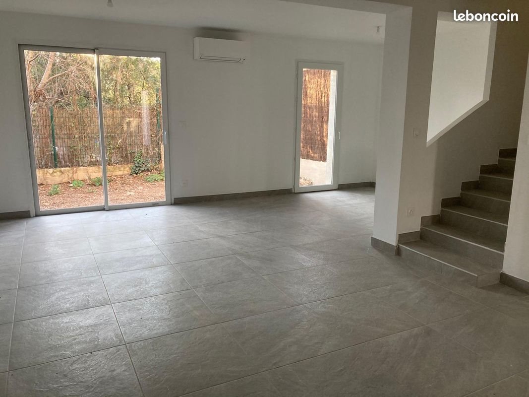 Maison à louer, 81m², Toulon