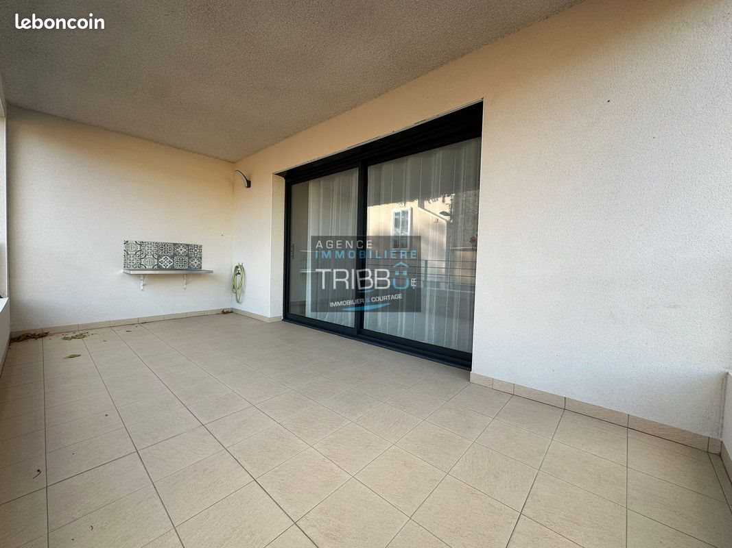 Appartement à louer, 68m², Canohès