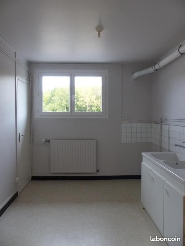 Appartement à louer, 79m², Neuvic