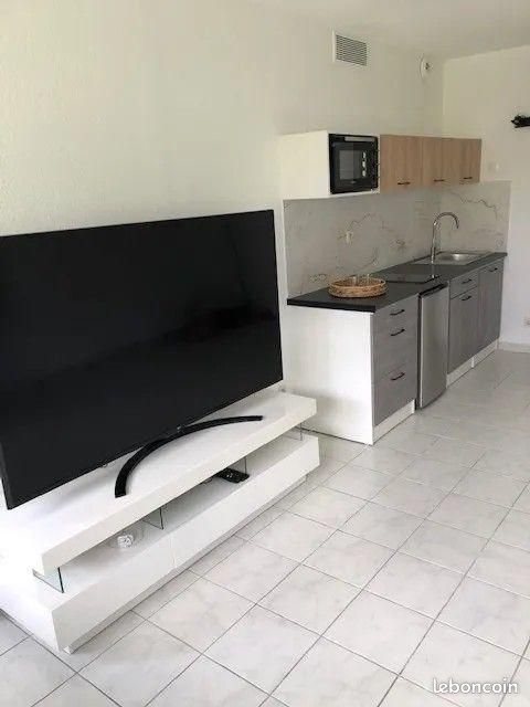 Appartement à louer, 35m², Marseille 5ème