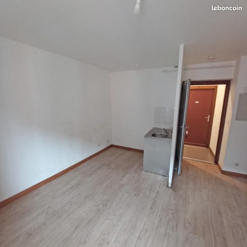 Appartement à louer, 30m², Corps