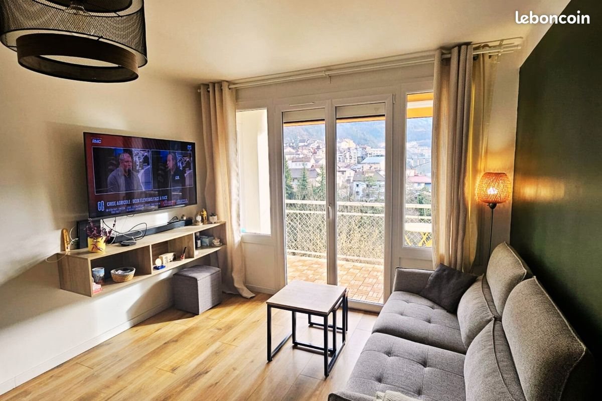 Appartement à vendre, 68m², Saint-Claude