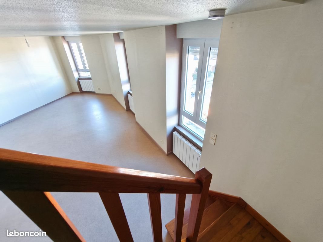 Appartement à louer, 97m², Pouilly-sous-Charlieu