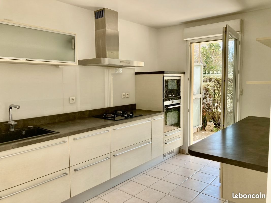 Appartement à louer, 87m², Crest