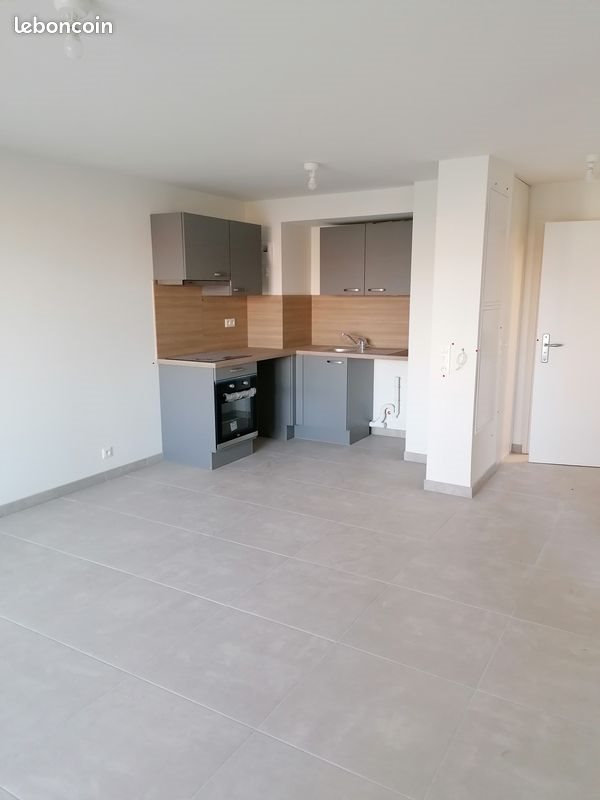 Appartement à louer, 42m², La Chapelle-Saint-Luc