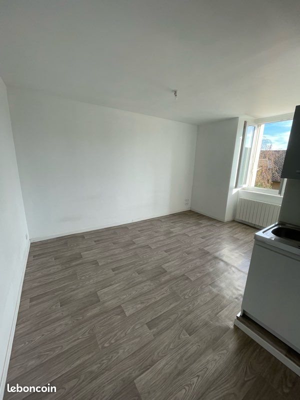 Appartement à louer, 21m², Saint-Junien
