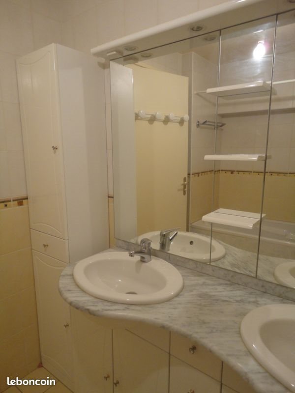 Appartement à louer, 90m², Saint-Germain-Lembron