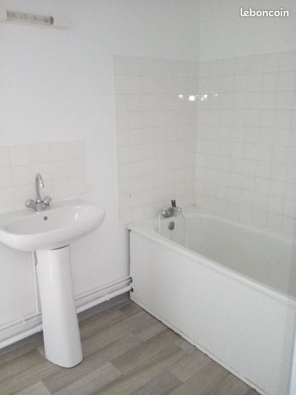 Appartement à louer, 84m², Avesnes-sur-Helpe