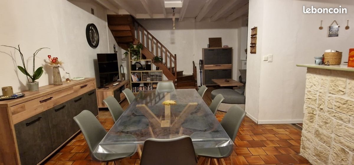 Maison à louer, 130m², Montagnac-sur-Auvignon