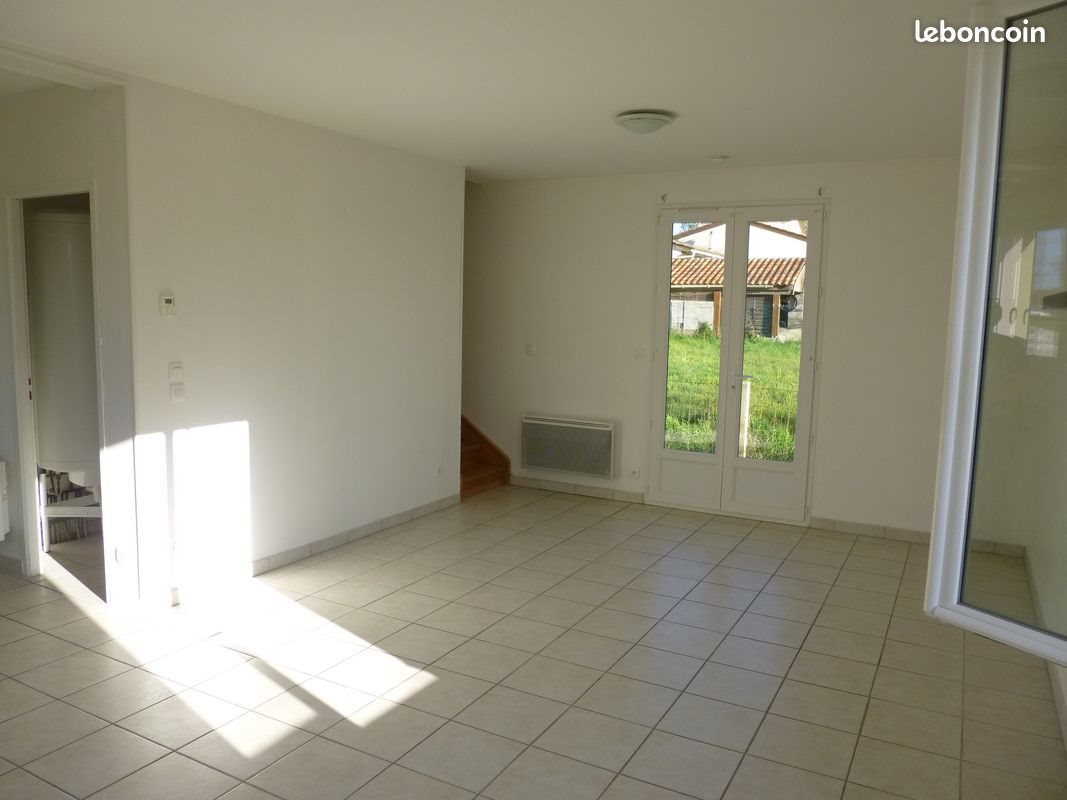 Maison à louer, 77m², La Clisse