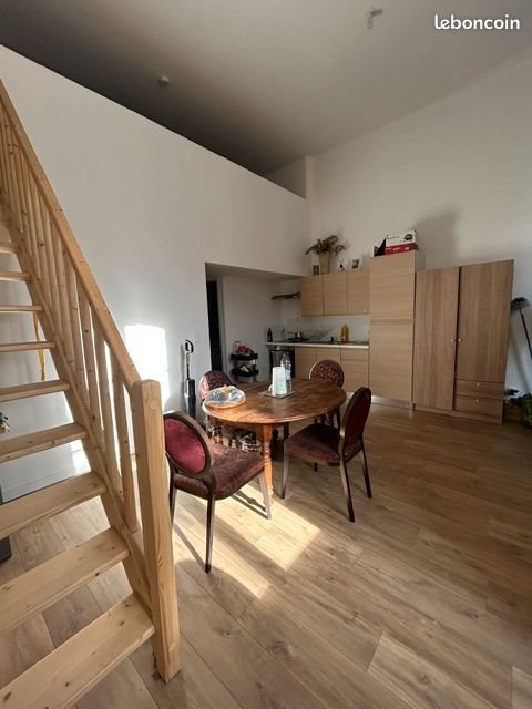 Appartement à louer, 51m², Eyguières