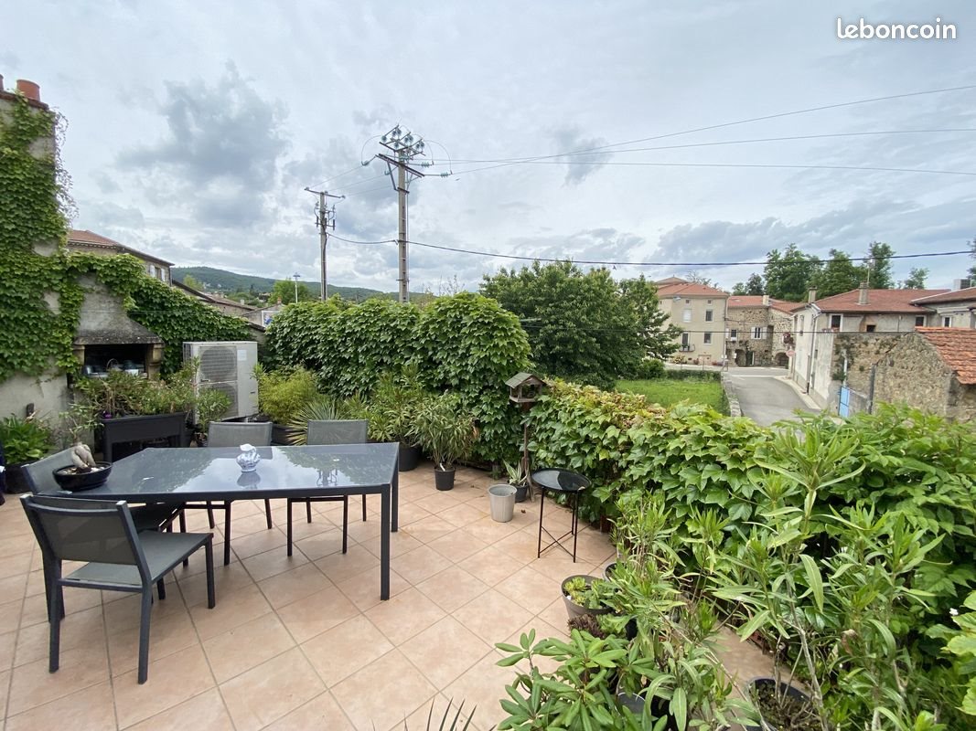 Maison à louer, 90m², Peaugres