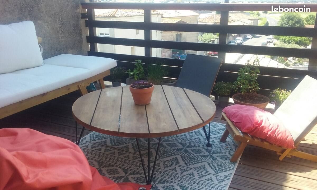 Appartement à louer, 90m², Saint-Félix-de-Lodez