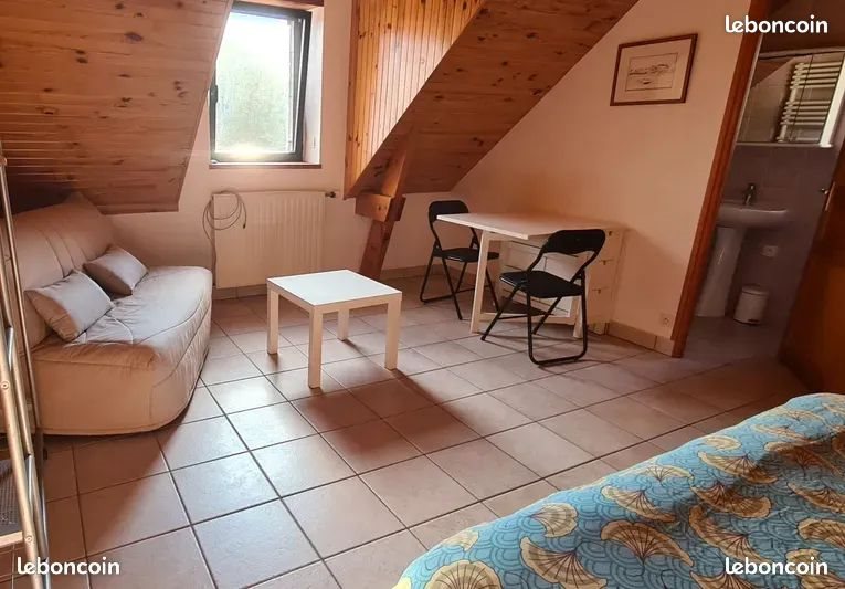 Maison à louer, 25m², Plougoumelen