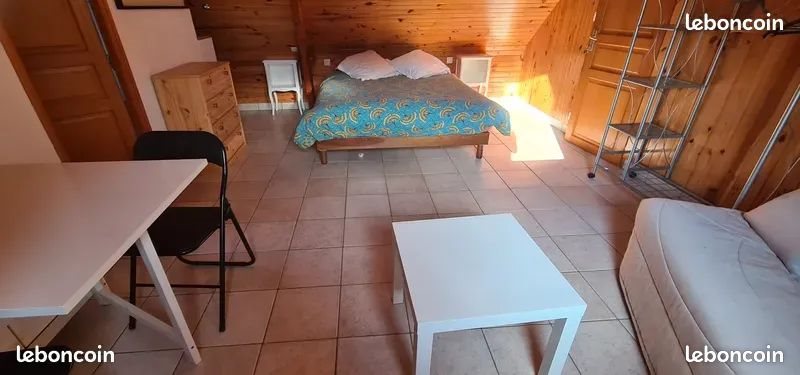 Maison à louer, 25m², Plougoumelen