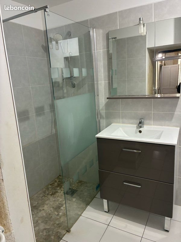 Appartement à louer, 25m², Sernhac