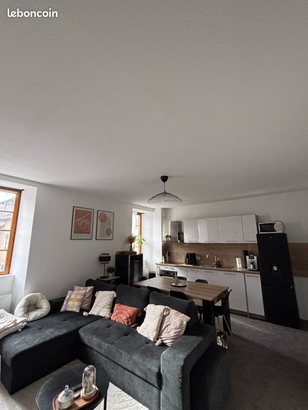 Appartement à louer, 65m², Yenne