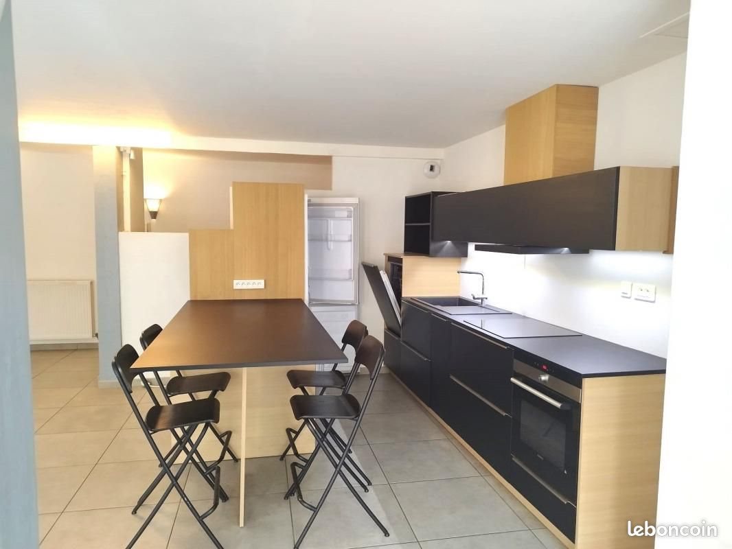 Appartement à louer, 87m², Vernaison