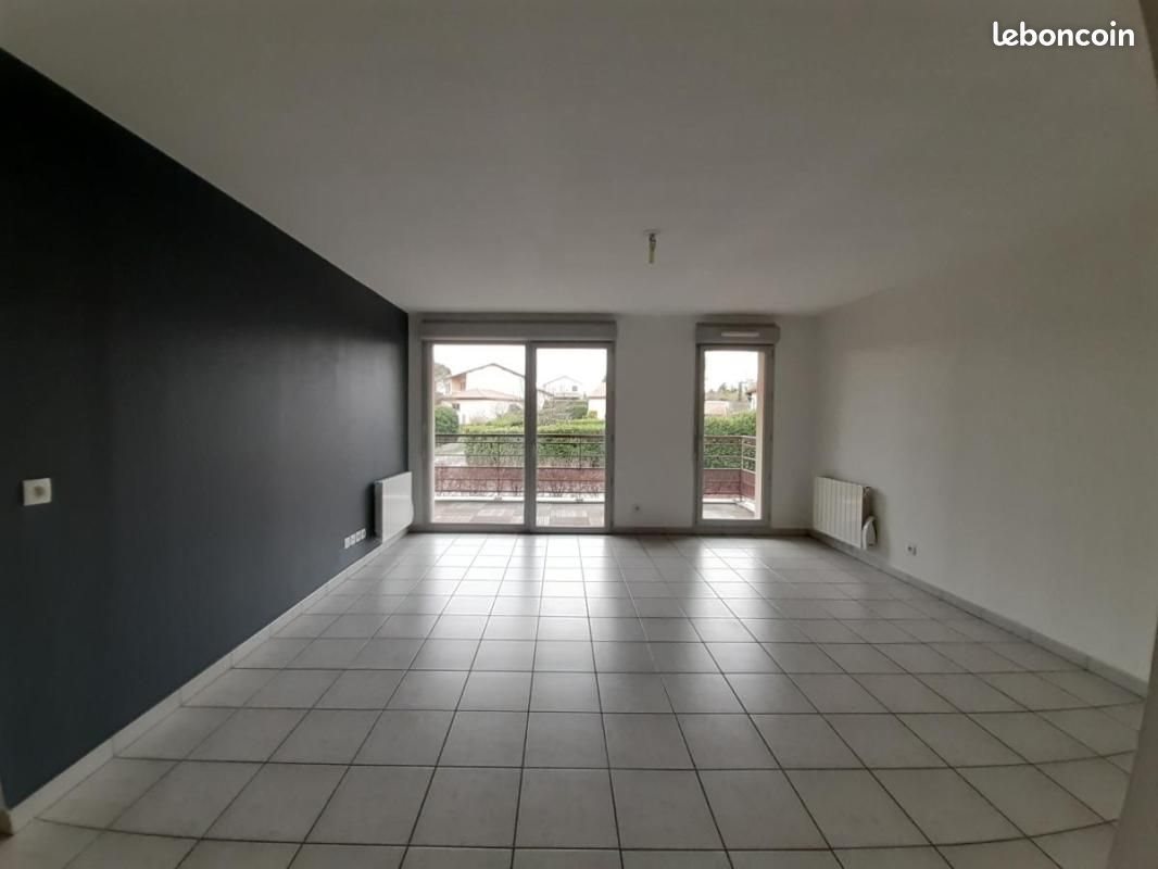 Appartement à louer, 84m², Miribel