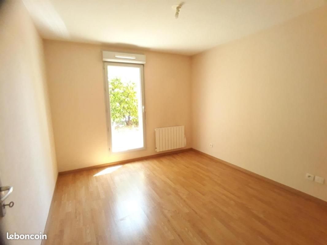 Appartement à louer, 84m², Miribel