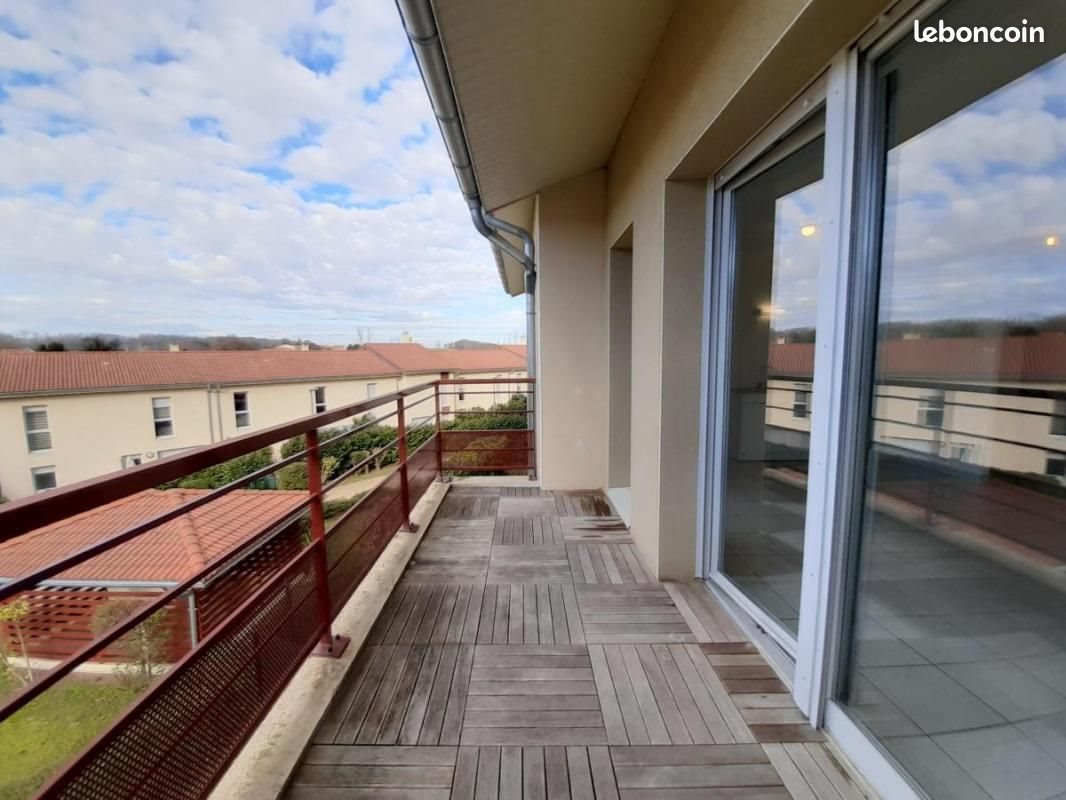 Appartement à louer, 84m², Miribel