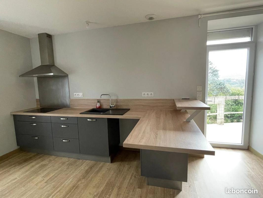 Maison à louer, 103m², Flagnac