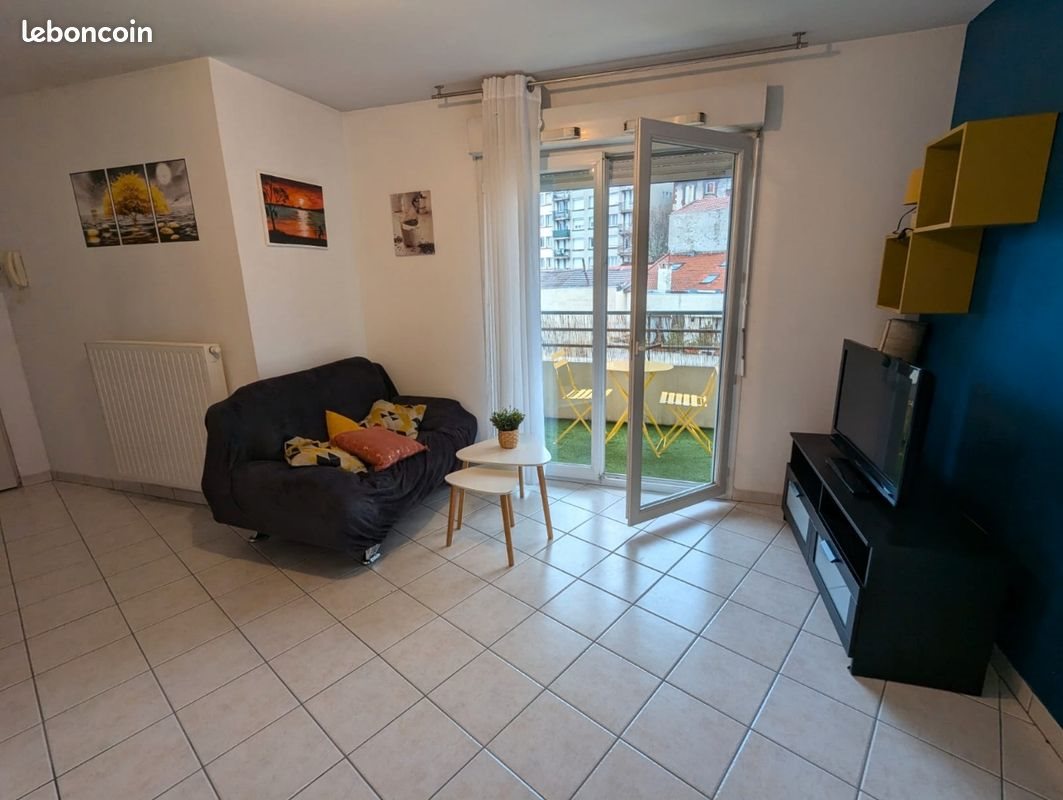 Appartement à louer, 34m², Saint-Etienne