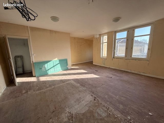 Appartement à vendre, 400m², Saint-Aigulin