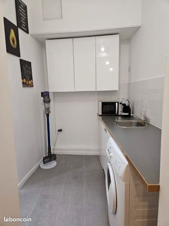 Appartement à louer, 28m², Paris 17ème