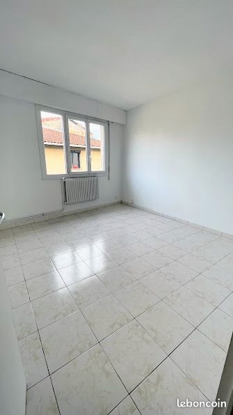 Appartement à louer, 65m², Bordeaux