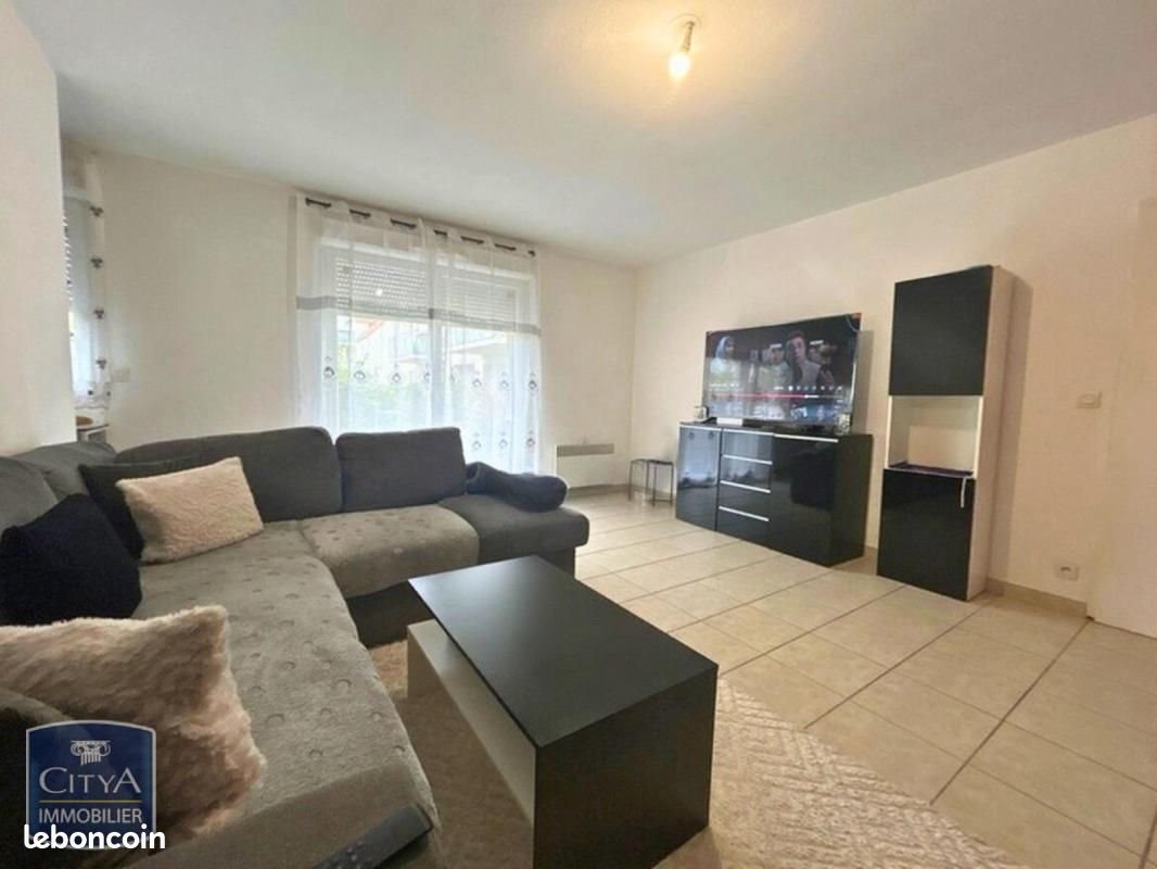 Appartement à louer, 47m², Quiévrechain