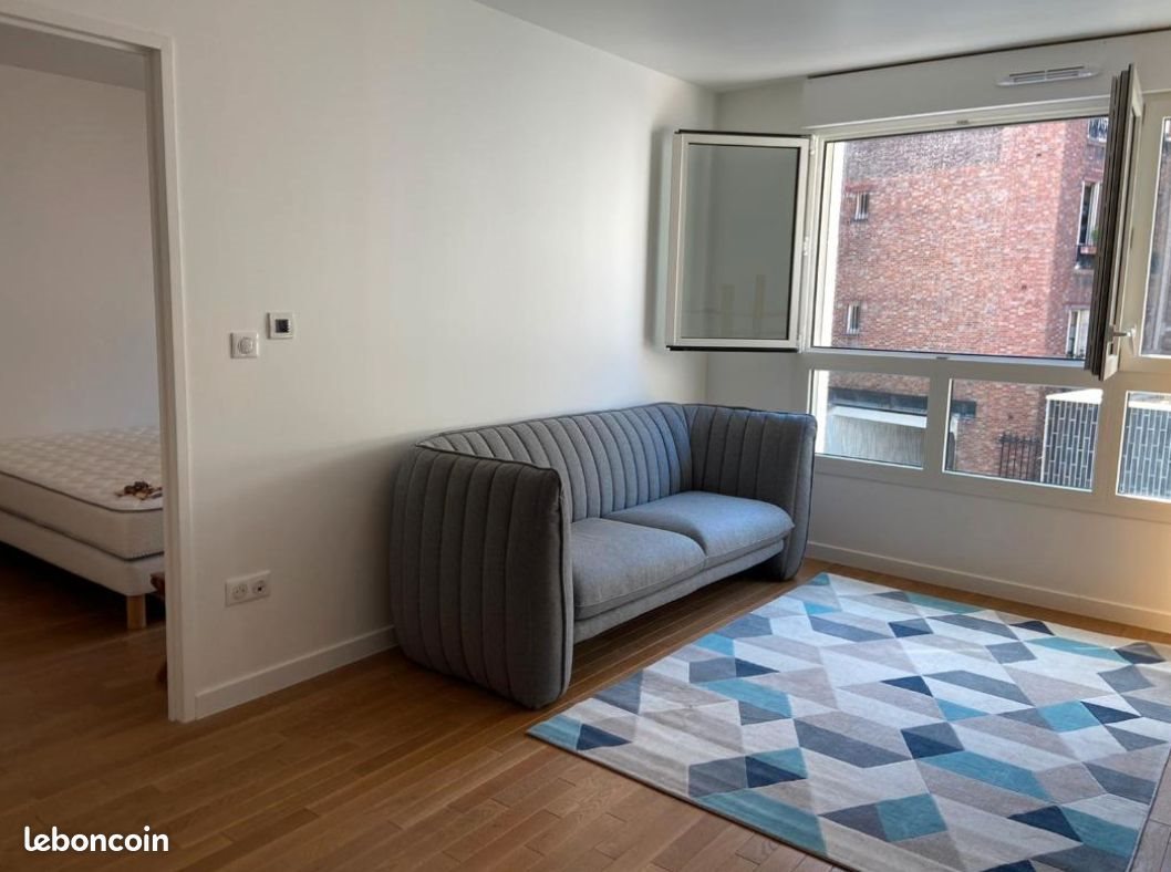 Appartement à louer, 45m², Paris 18ème