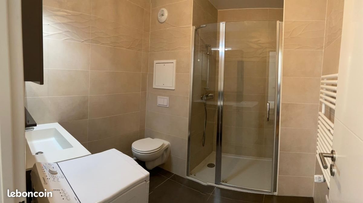 Appartement à louer, 45m², Paris 18ème