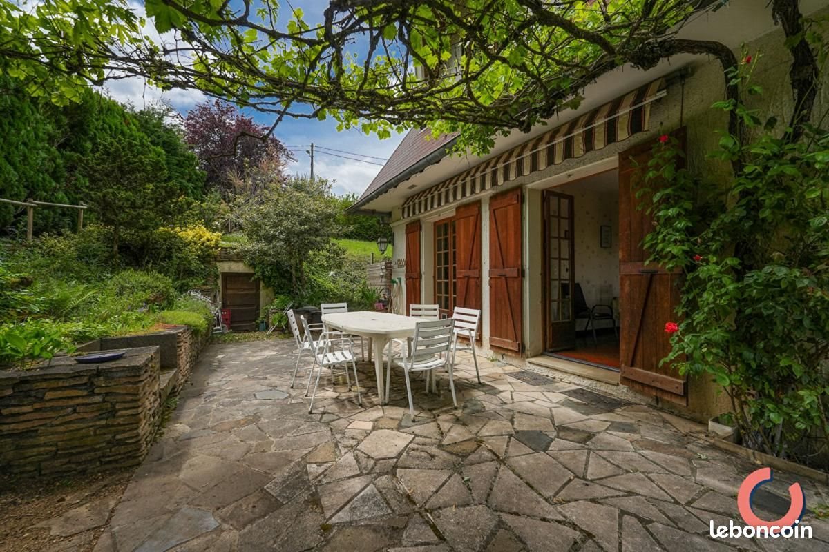 Maison à vendre, 244m², Romagnat