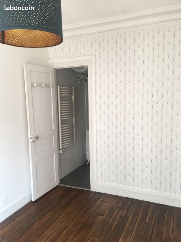 Appartement à louer, 27m², Paris 18ème