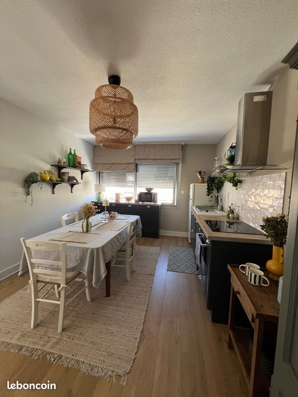 Appartement à louer, 70m², Nîmes