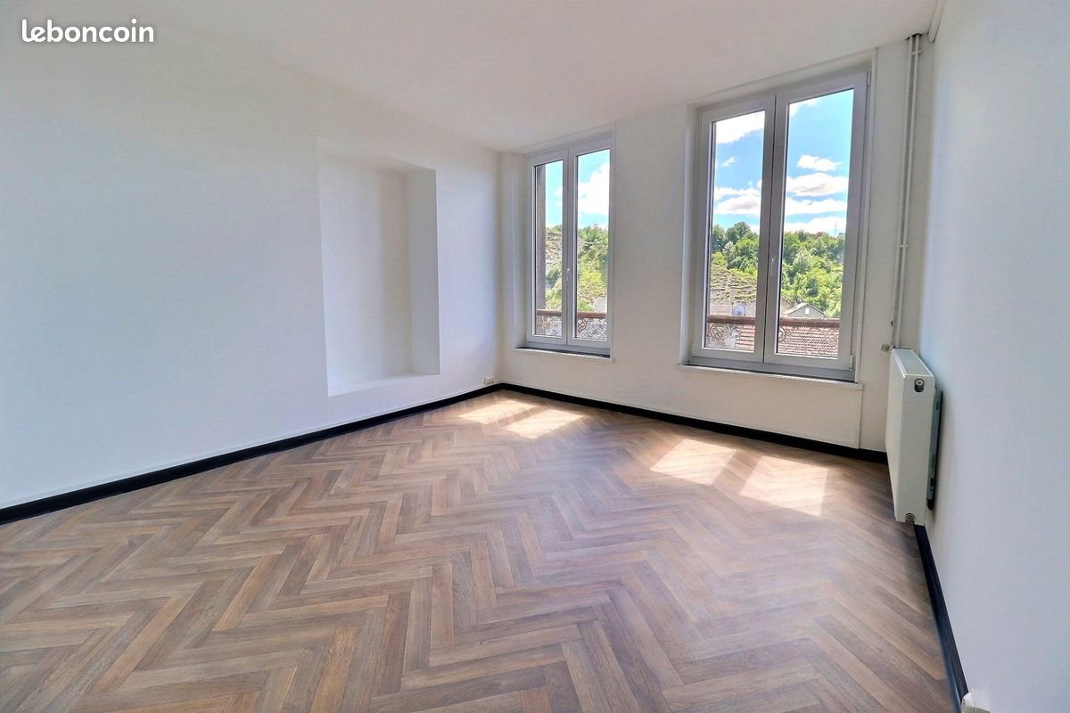Appartement à louer, 43m², Givet