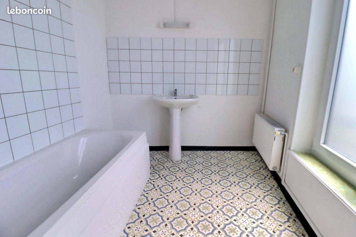 Appartement à louer, 43m², Givet