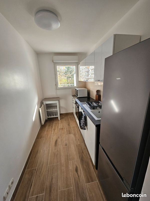 Appartement à louer, 43m², Évry-Courcouronnes