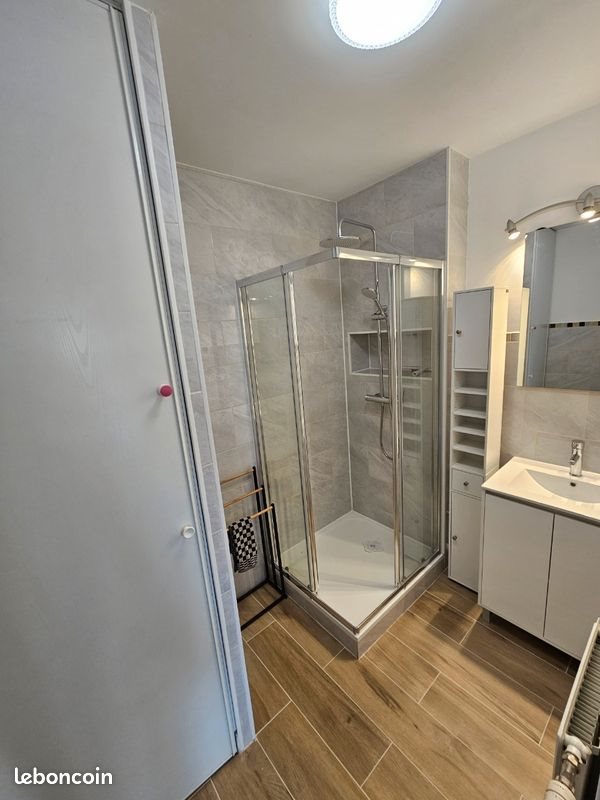 Appartement à louer, 43m², Évry-Courcouronnes