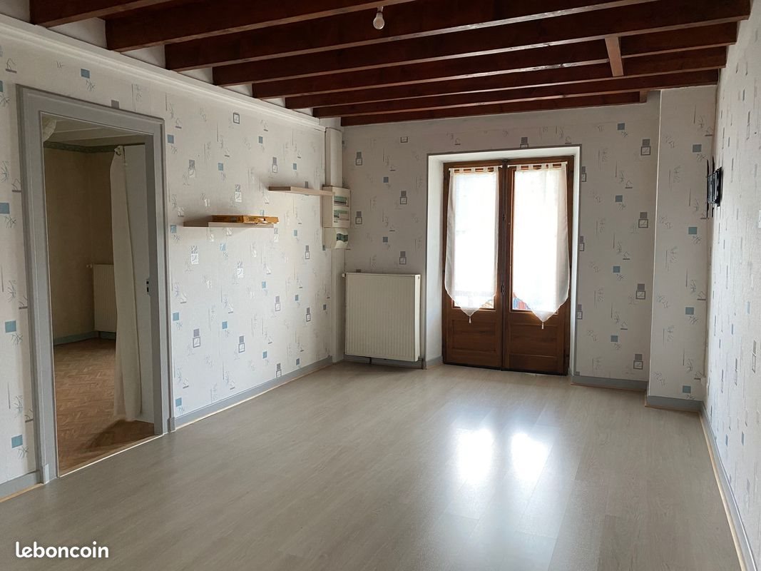 Maison à louer, 135m², Thusy