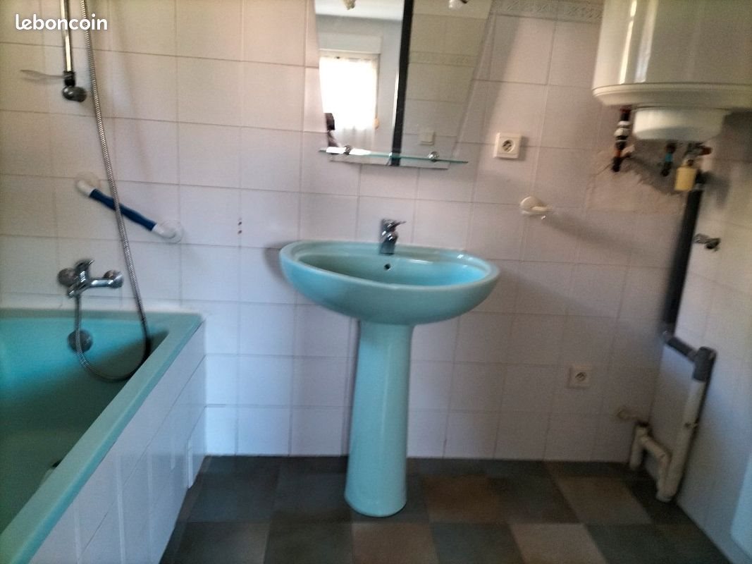 Appartement à louer, 30m², Marignane